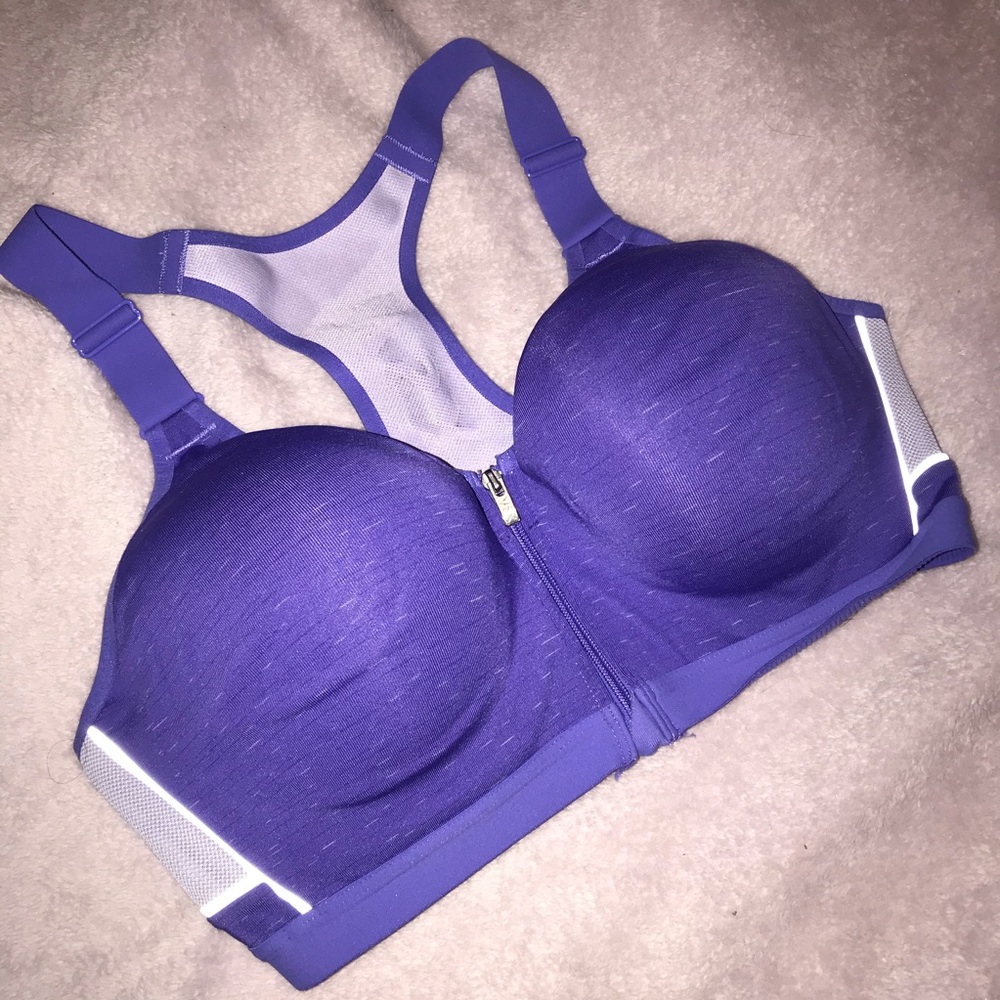 VSX Victoria’s Secret zip front sports bra 36D